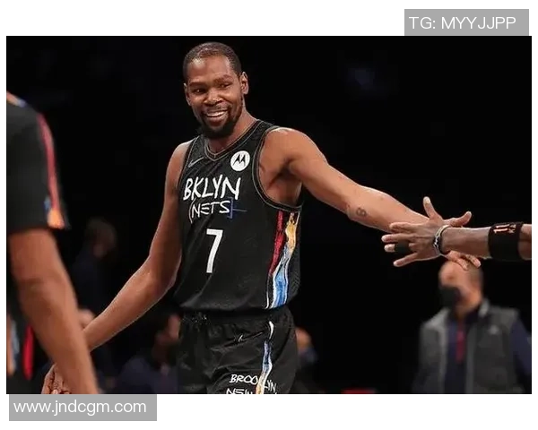 萨斯菲与基尔梅激战正酣比分悬念引发球迷热议